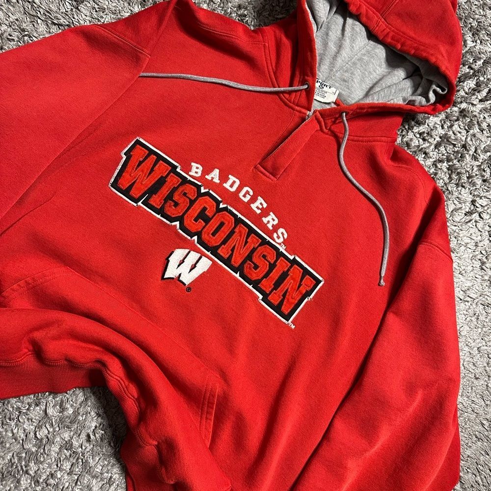2000s LEE SPORT Wisconsin University Hoodie